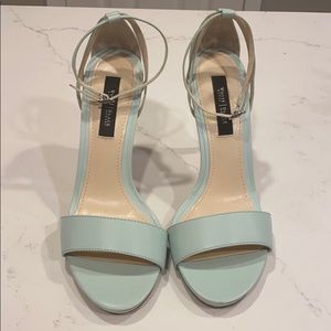 Women’s size 8 Tiffany Blue Heels